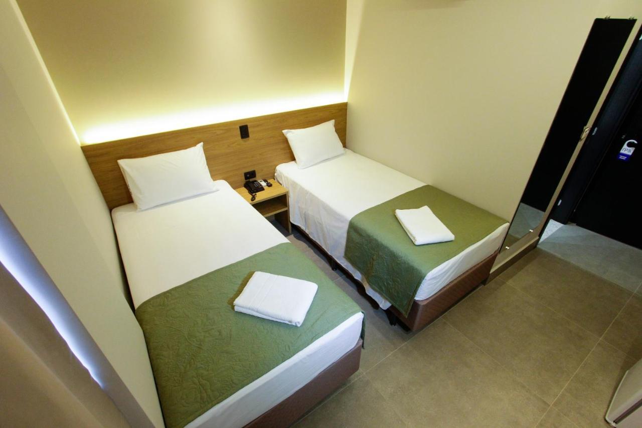 Neo Park Hotel Maringá Esterno foto