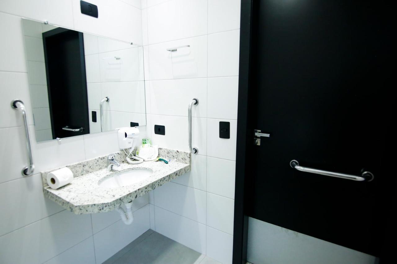 Neo Park Hotel Maringá Esterno foto