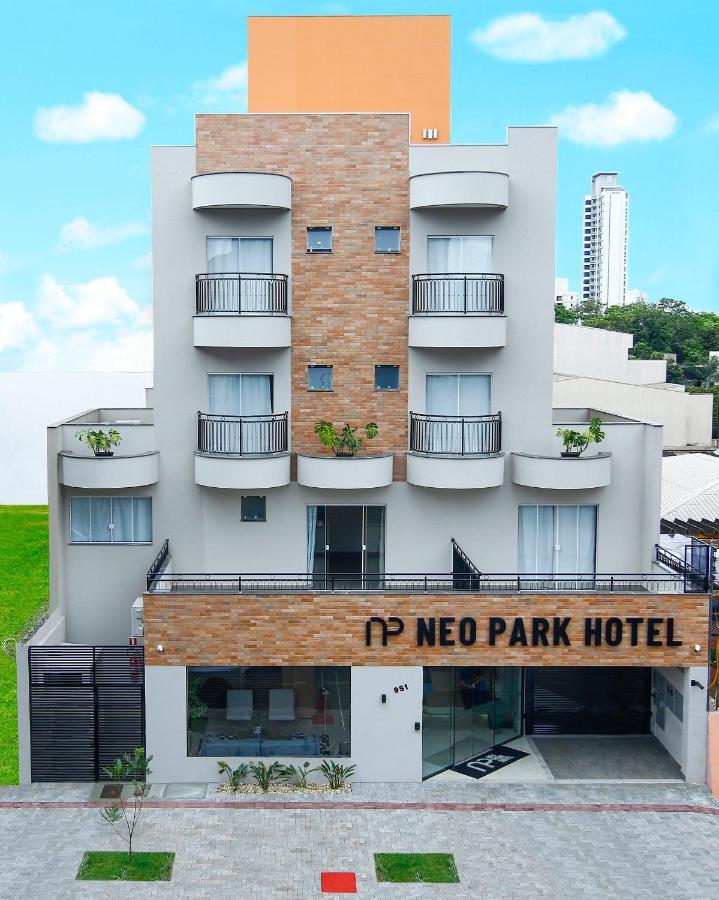 Neo Park Hotel Maringá Esterno foto
